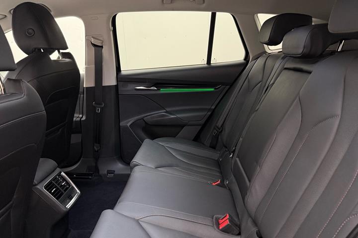 Sort Skoda Enyaq fra 2023