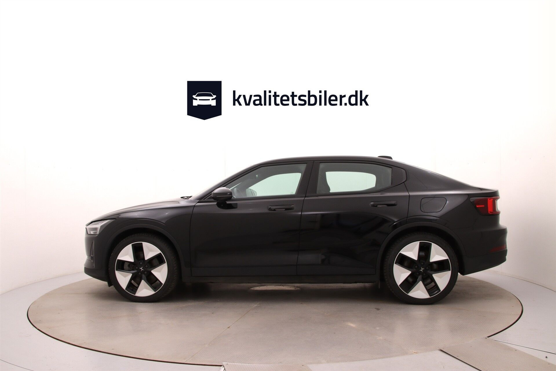 Sort Polestar 2 fra 2023