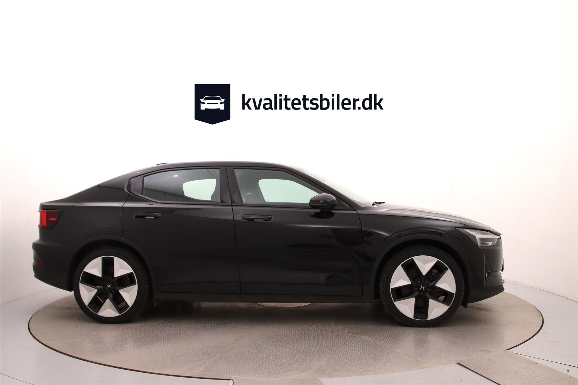 Sort Polestar 2 fra 2023