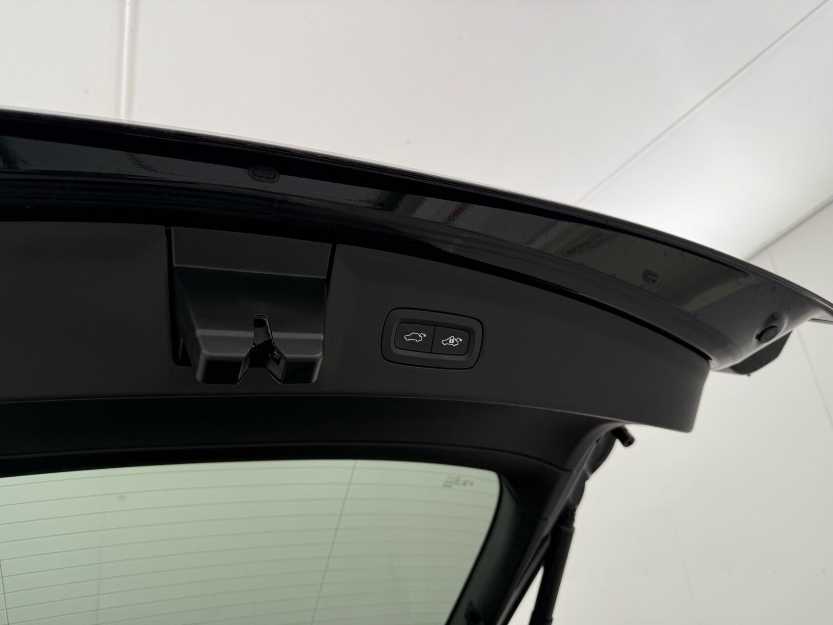 Sort Polestar 2 fra 2023