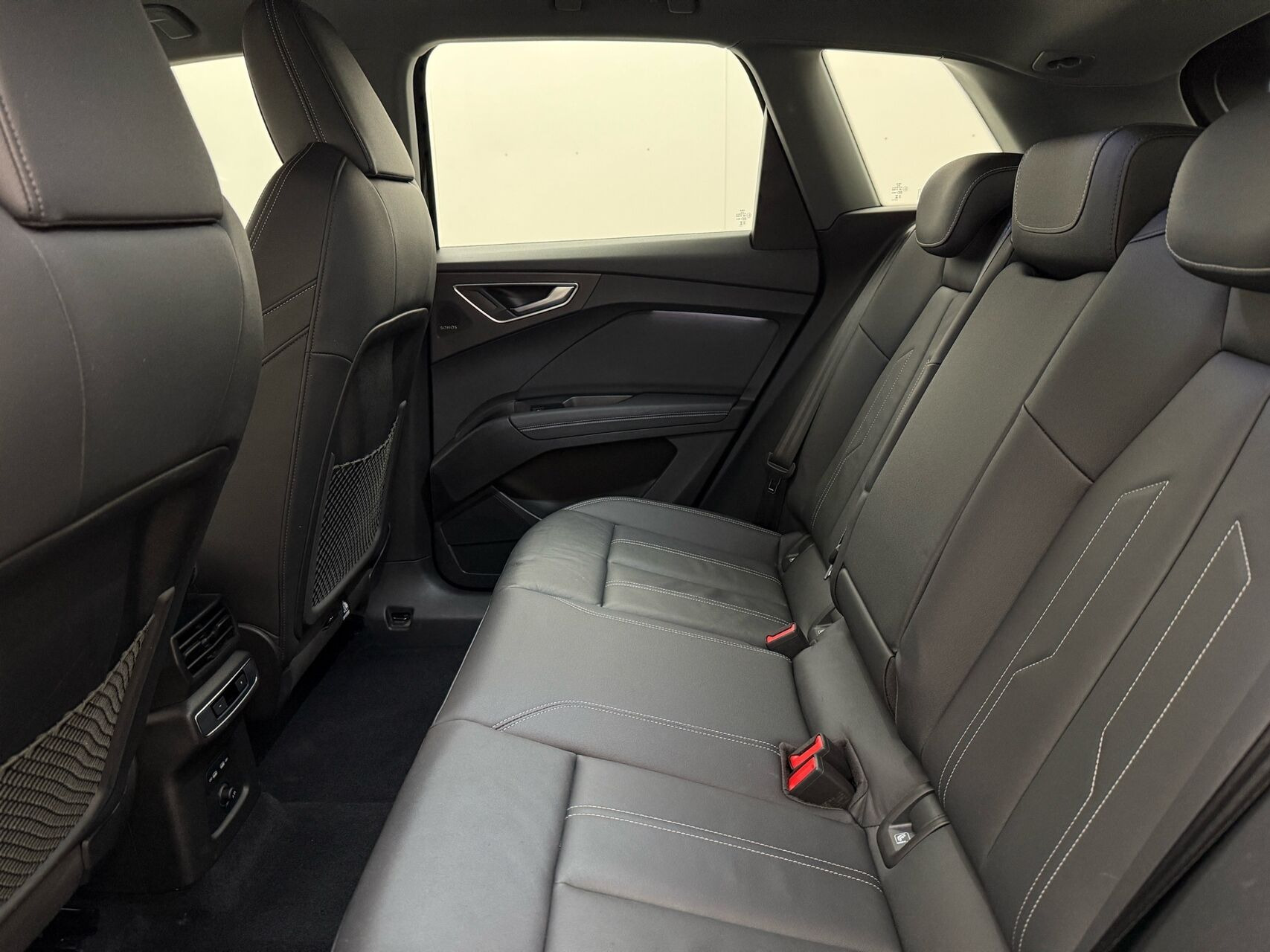 Sort Audi Q4 fra 2023
