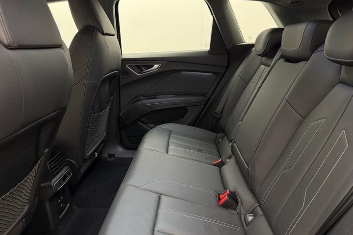 Sort Audi Q4 fra 2023