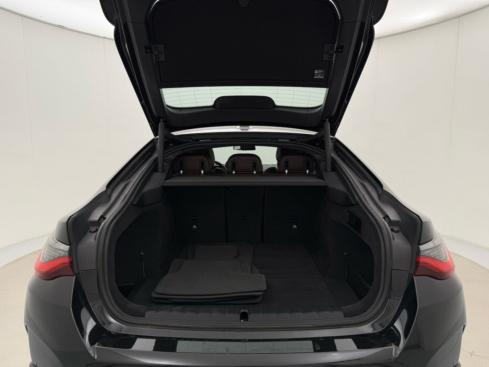 Sort BMW i4 fra 2022