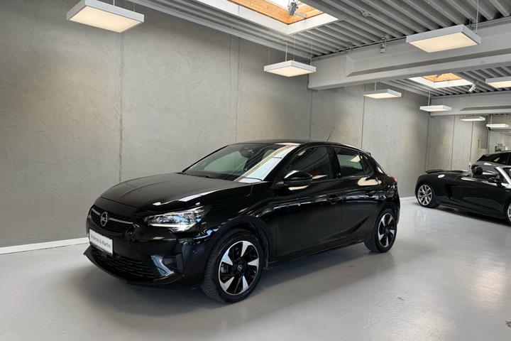 Sort Opel Corsa-e fra 2023
