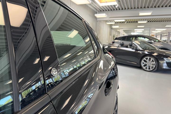 Sort Opel Corsa-e fra 2023