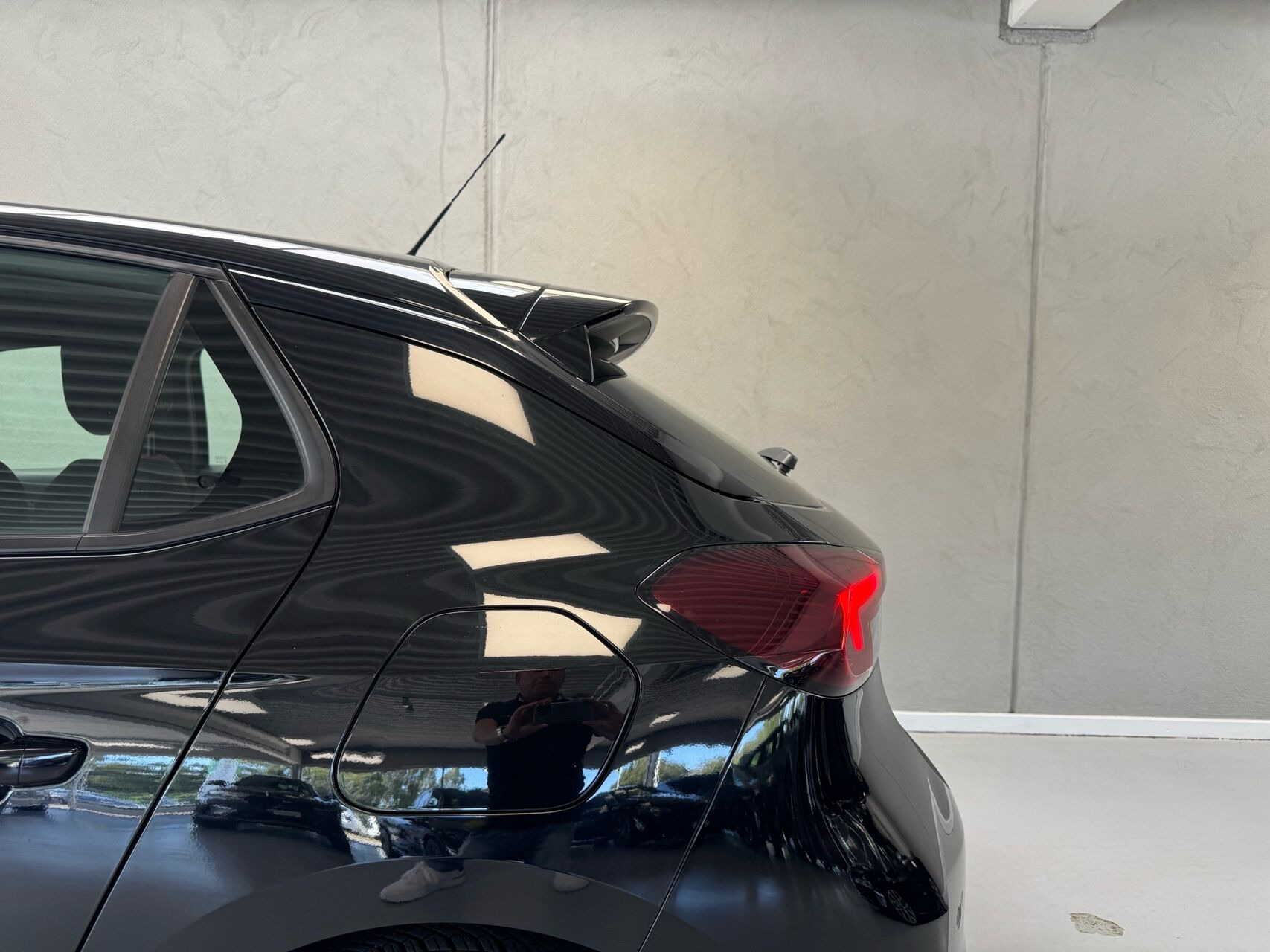 Sort Opel Corsa-e fra 2023