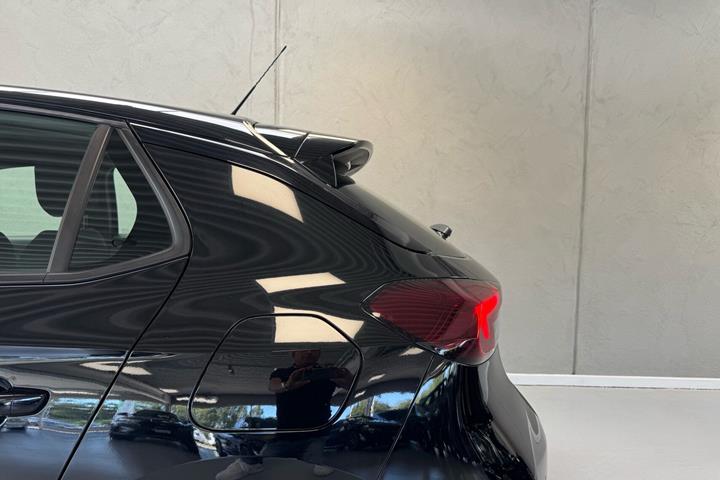 Sort Opel Corsa-e fra 2023
