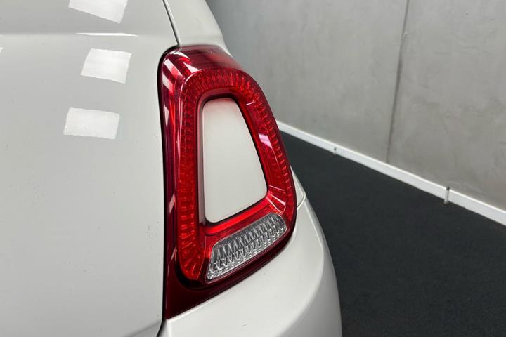 Hvid Fiat 500C fra 2016