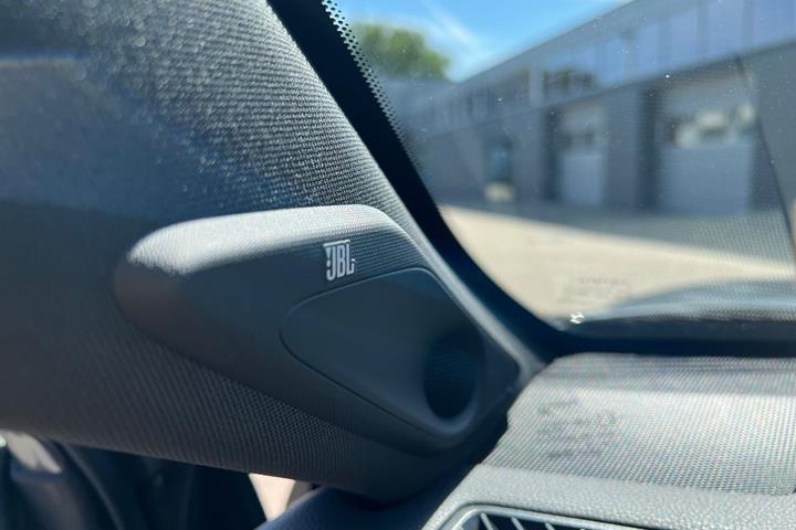 Grå Toyota RAV4 Plug-in fra 2023