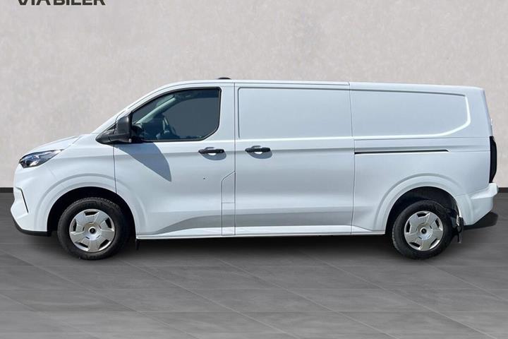 Hvid Ford Transit Custom fra 2025