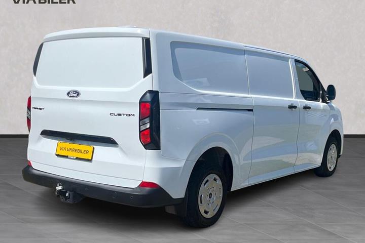 Hvid Ford Transit Custom fra 2025
