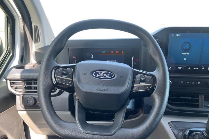 Hvid Ford Transit Custom fra 2025