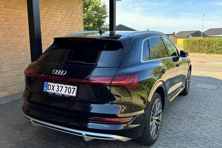undefined Audi e-tron fra 2023