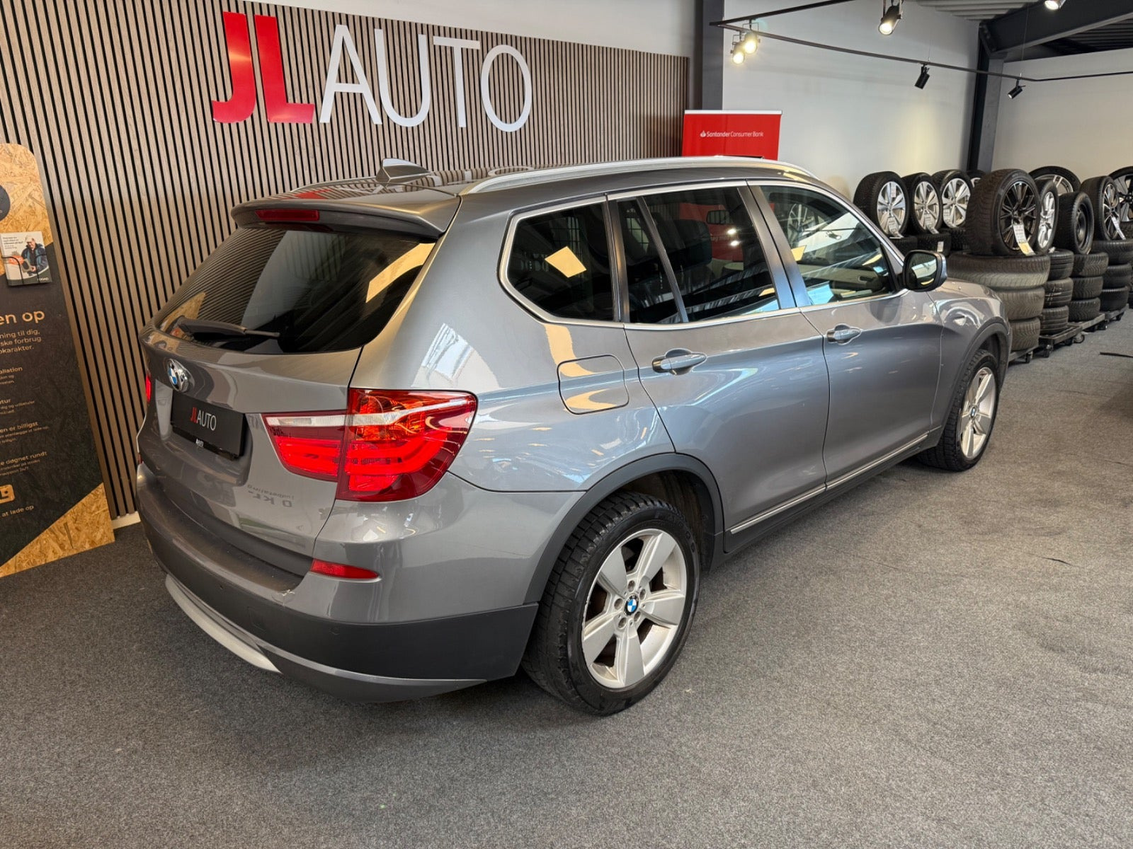 Sølv BMW X3 fra 2011
