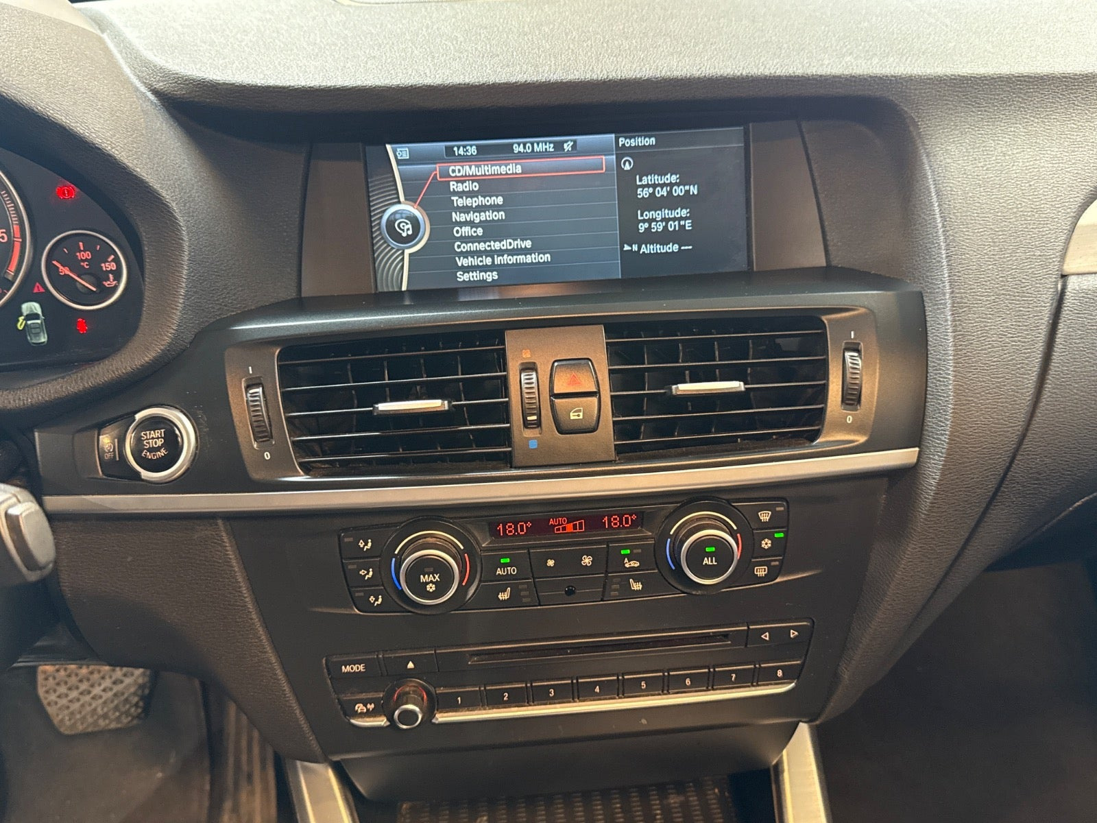 Sølv BMW X3 fra 2011