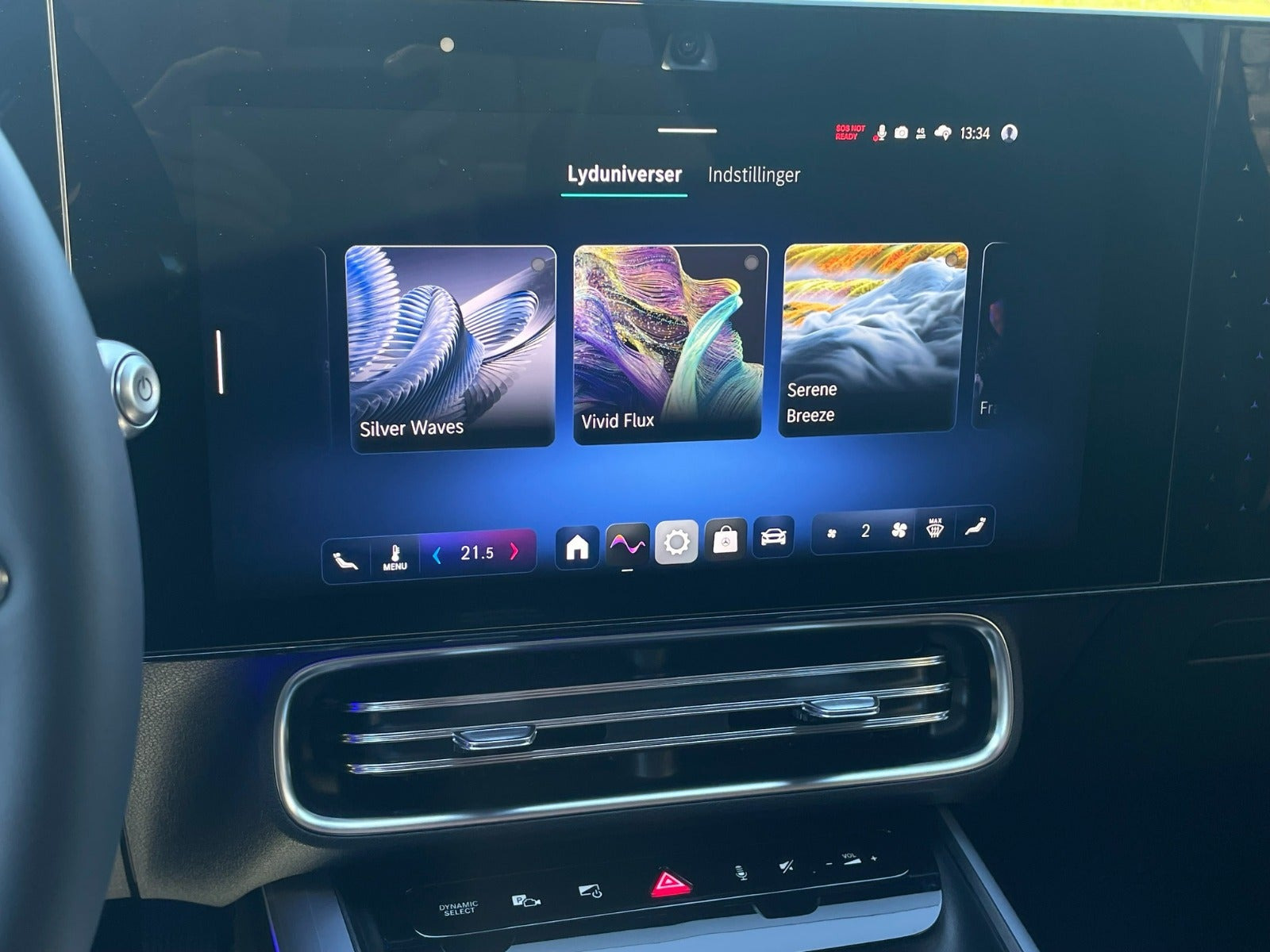 Sort Mercedes CLA250+ fra 2026