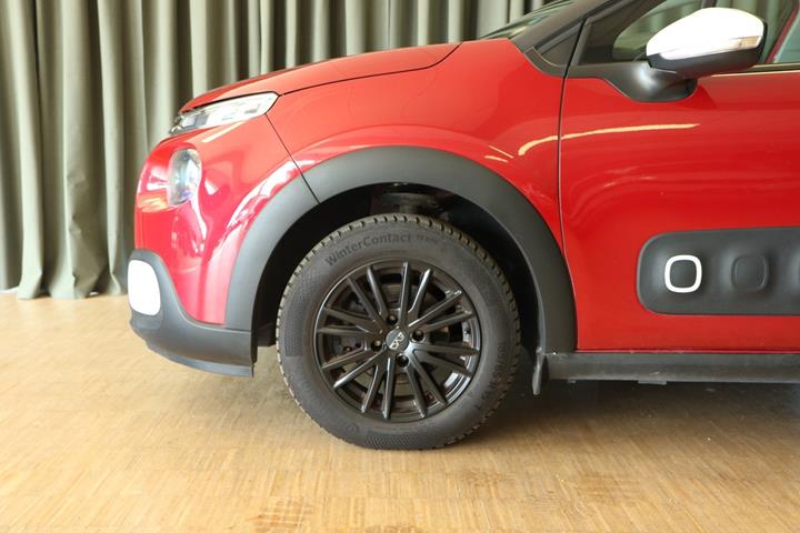 Rød Citroën C3 fra 2018