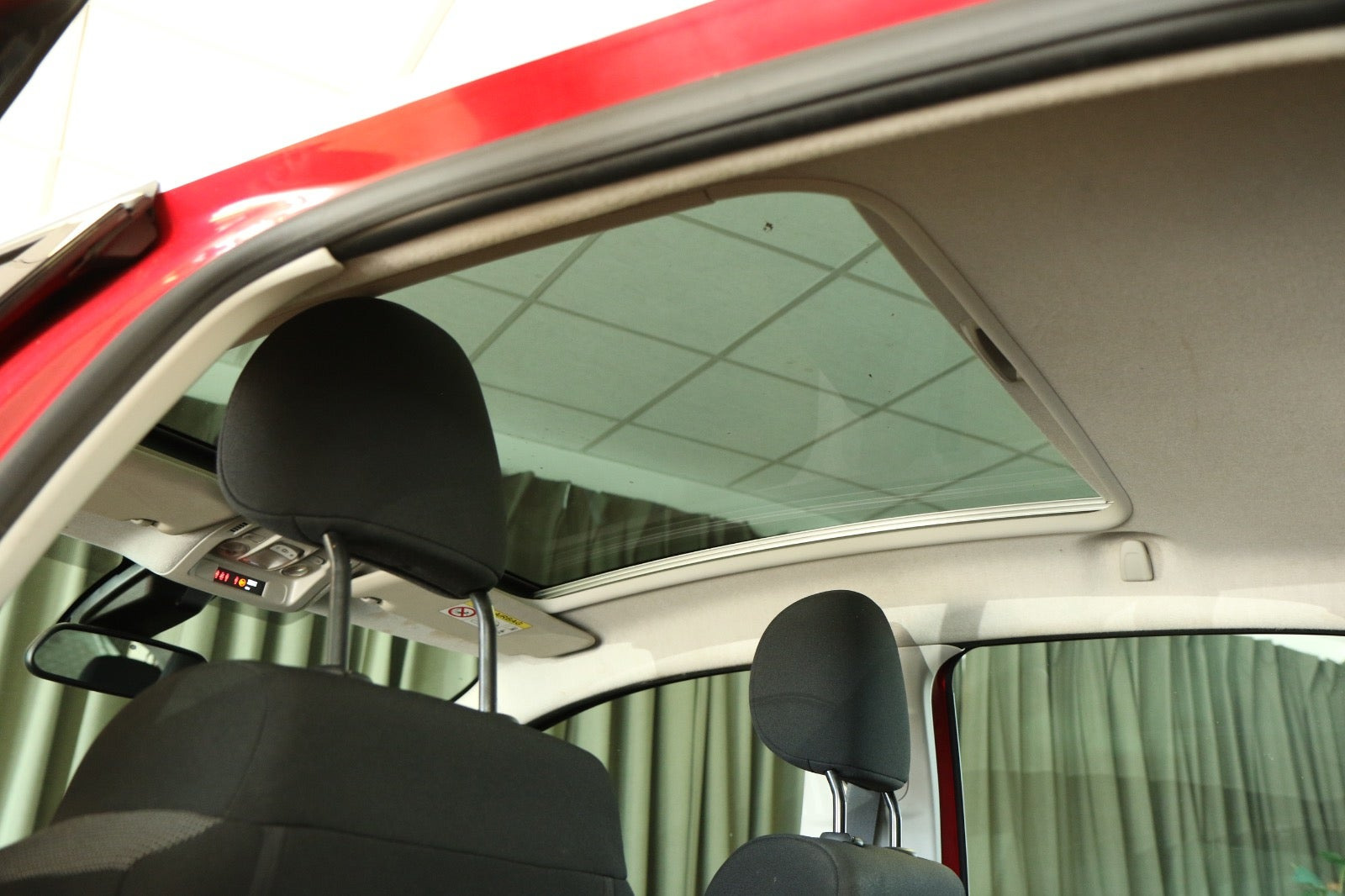 Rød Citroën C3 fra 2018