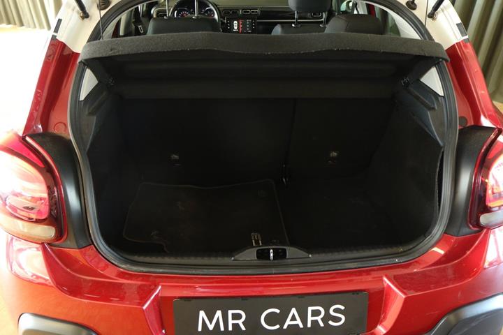 Rød Citroën C3 fra 2018