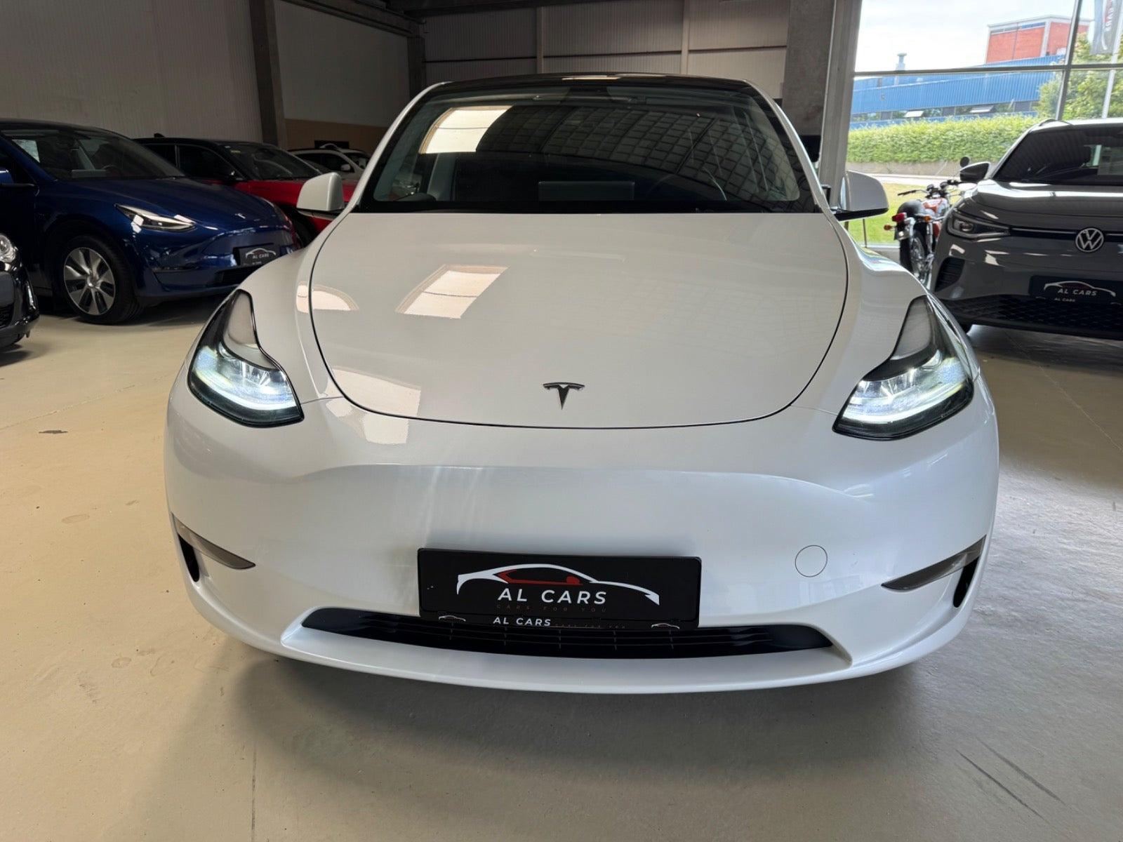 undefined Tesla Model Y fra 2023