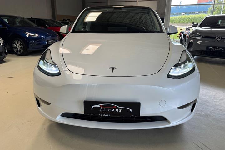 undefined Tesla Model Y fra 2023