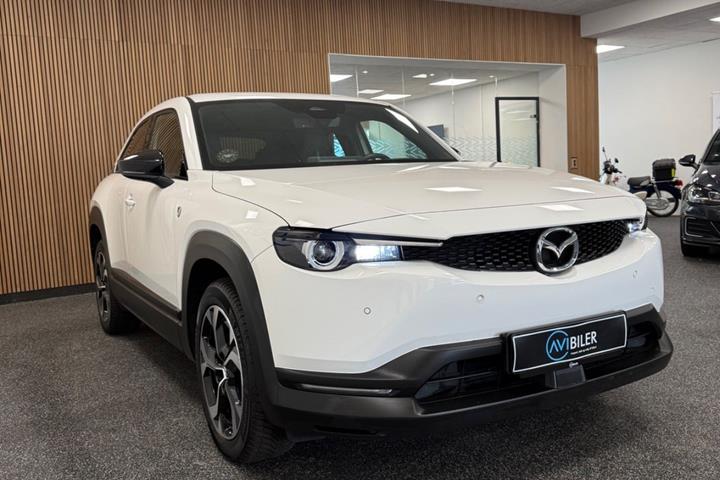 Hvid Mazda MX-30 fra 2025