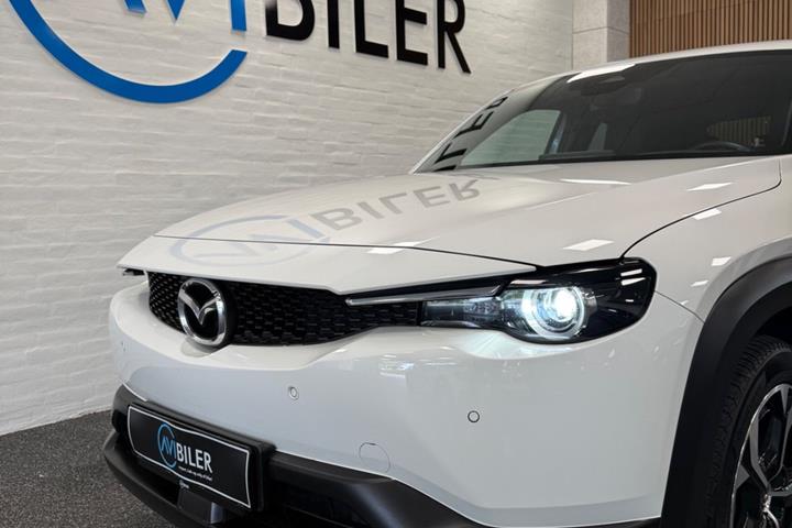 Hvid Mazda MX-30 fra 2025