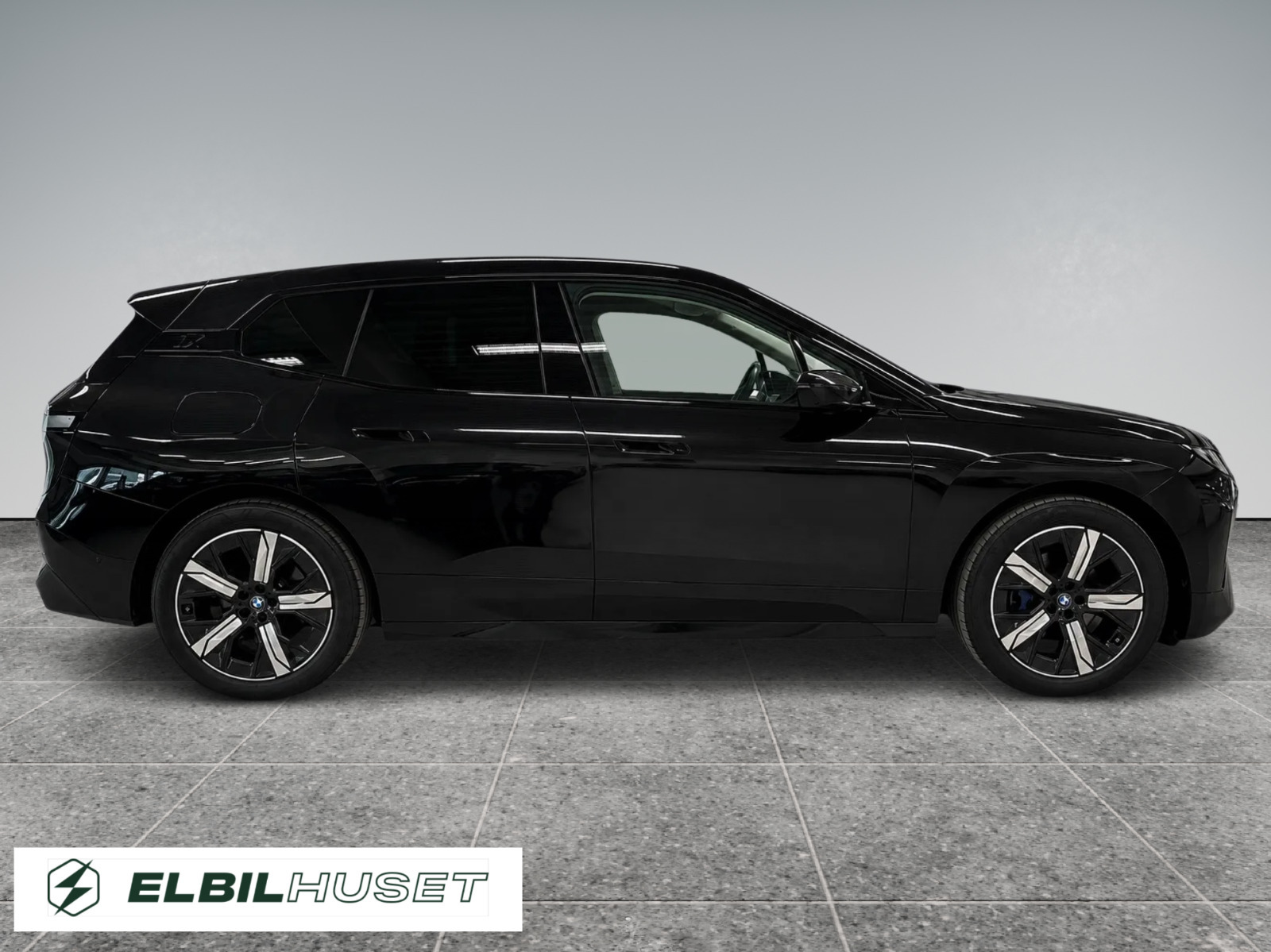 Sort BMW iX fra 2023