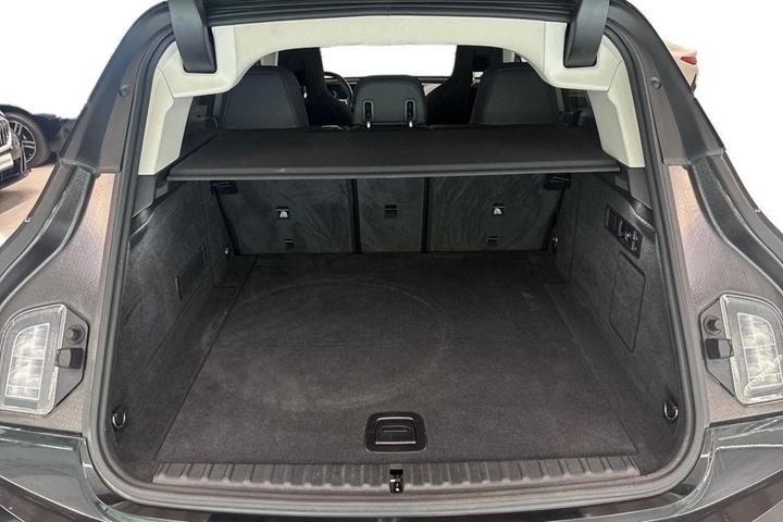 Sort BMW iX fra 2023