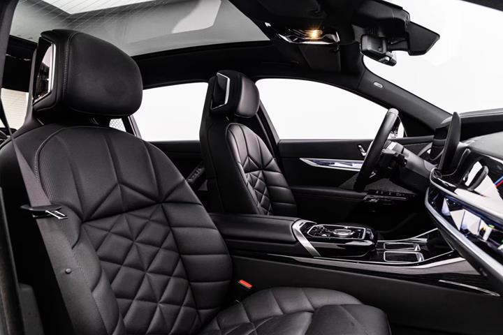 undefined BMW i7 fra 2023