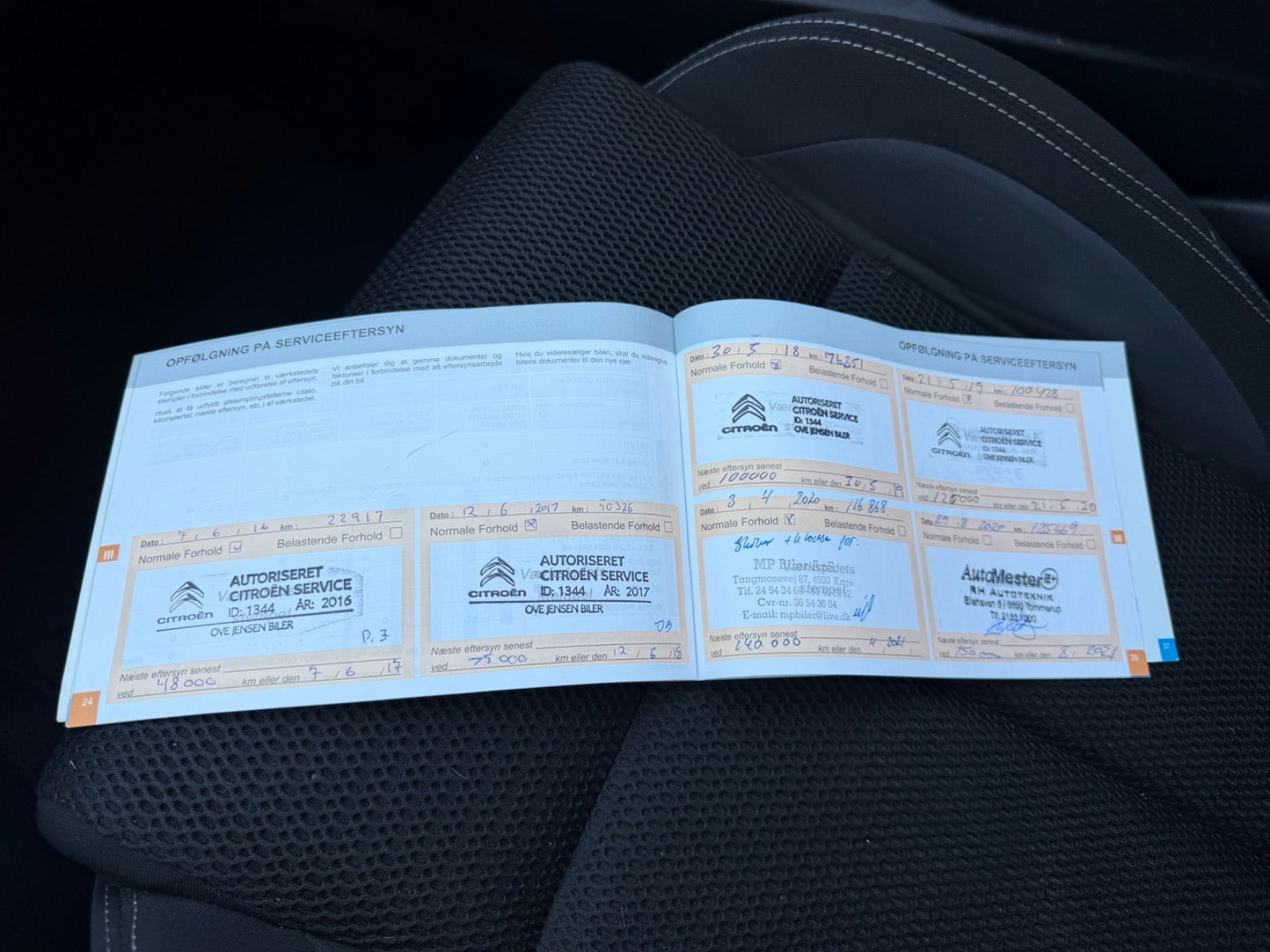 Grøn Citroën C4 fra 2015