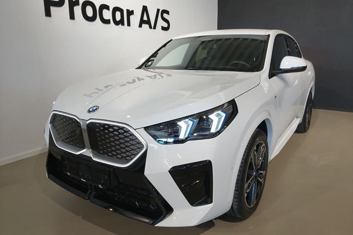 undefined BMW iX2 fra 2025