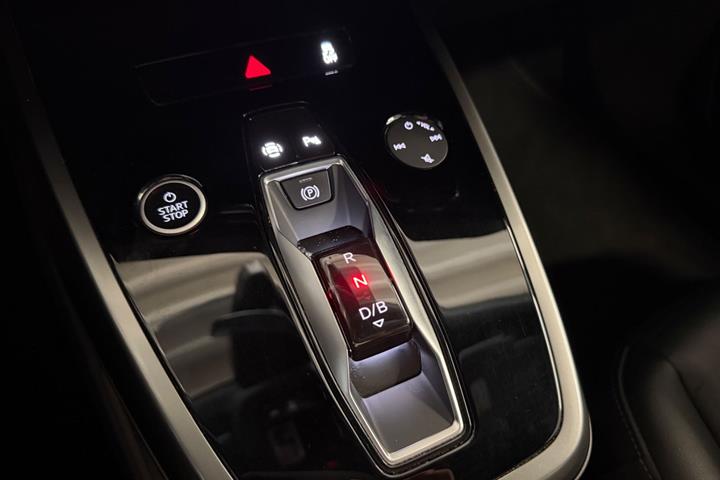 Grå Audi Q4 e-tron fra 2022