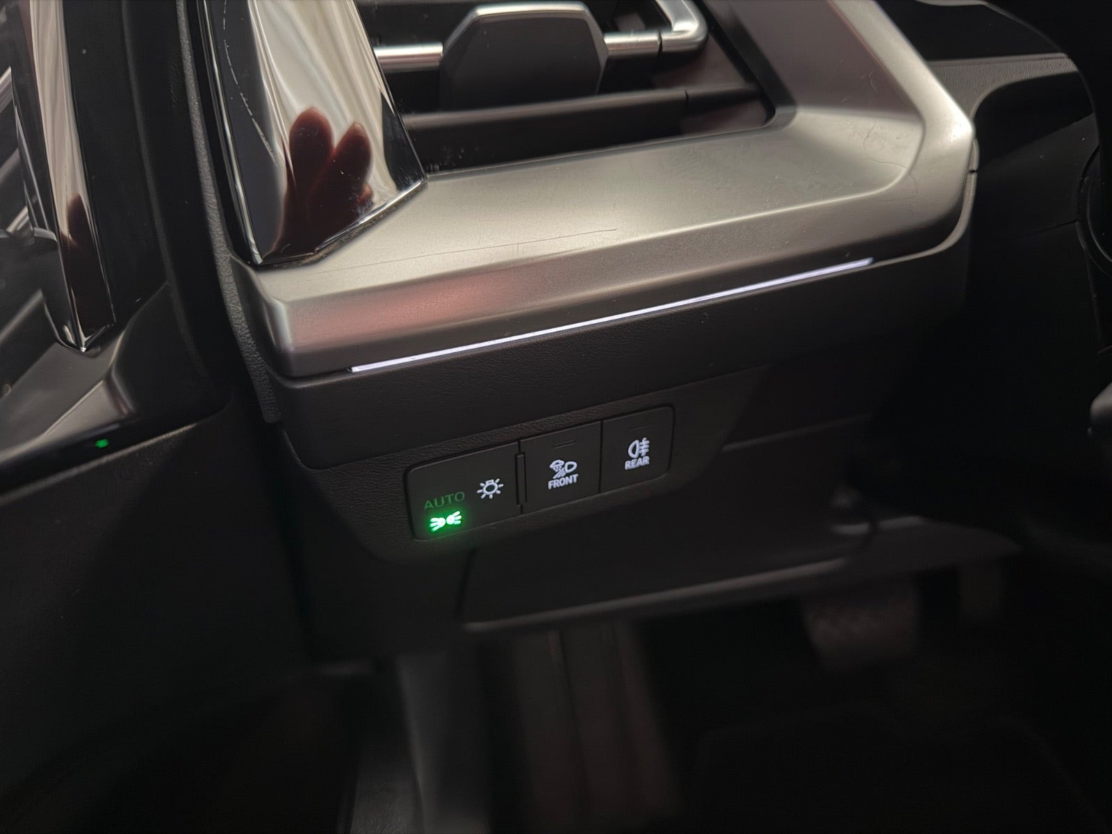 Grå Audi Q4 e-tron fra 2022