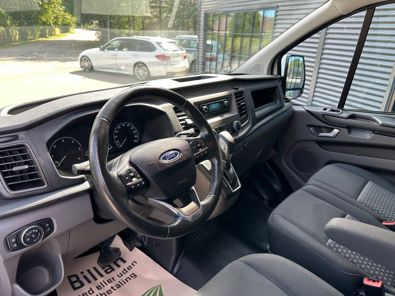 undefined Ford Transit Custom 340 L1 fra 2018 set indefra