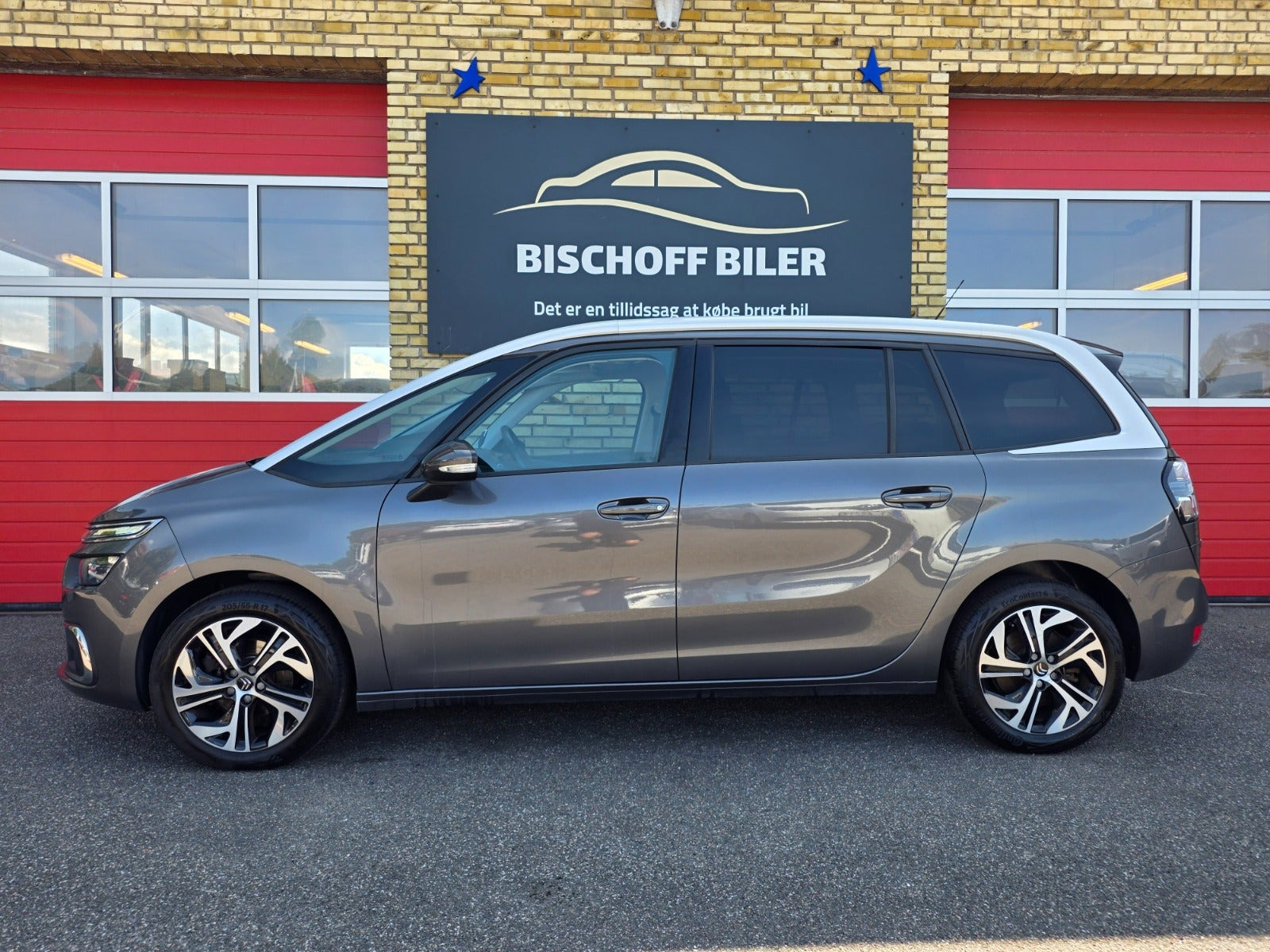 Grå Citroën Grand C4 SpaceTourer fra 2019