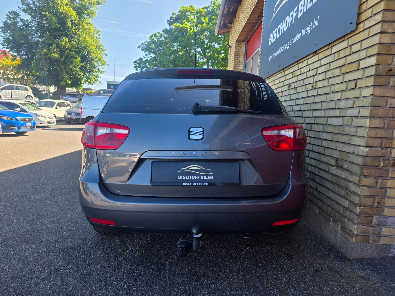 Grå Seat Ibiza fra 2012