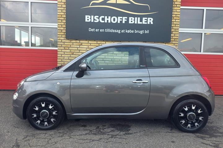 Grå Fiat 500C fra 2017
