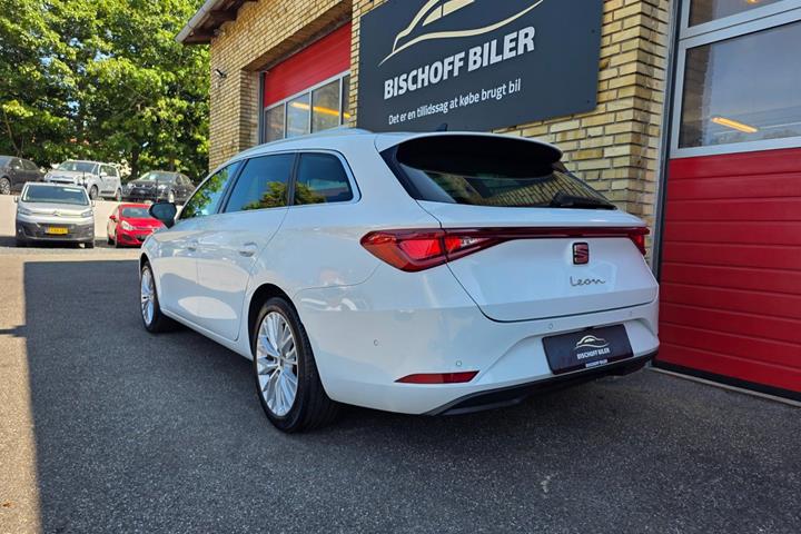 Hvid Seat Leon fra 2021
