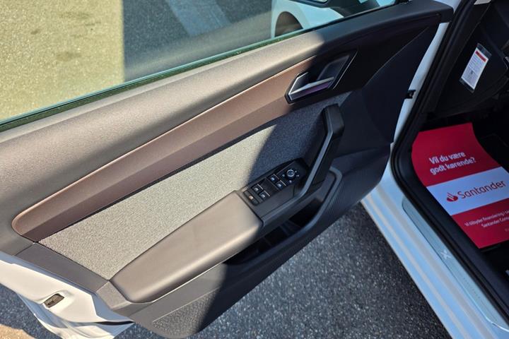 Hvid Seat Leon fra 2021