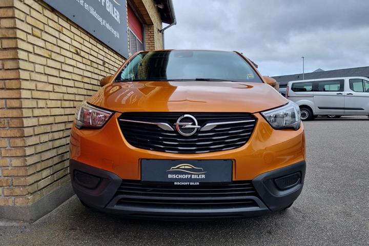 Orange Opel Crossland X fra 2018