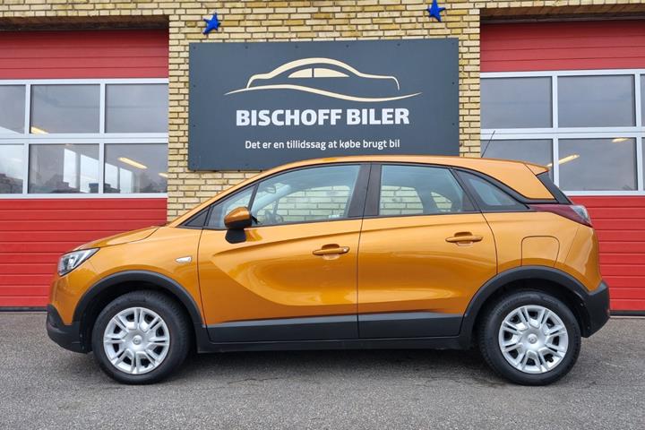 Orange Opel Crossland X fra 2018