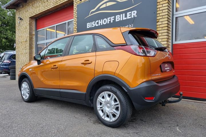Orange Opel Crossland X fra 2018