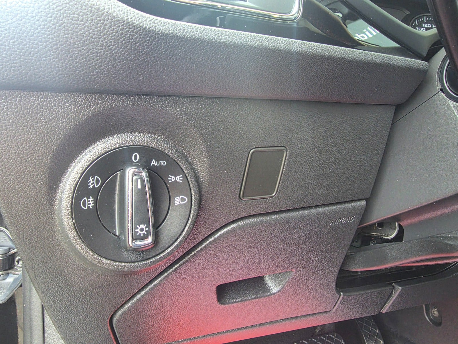 Sort Seat Leon fra 2020
