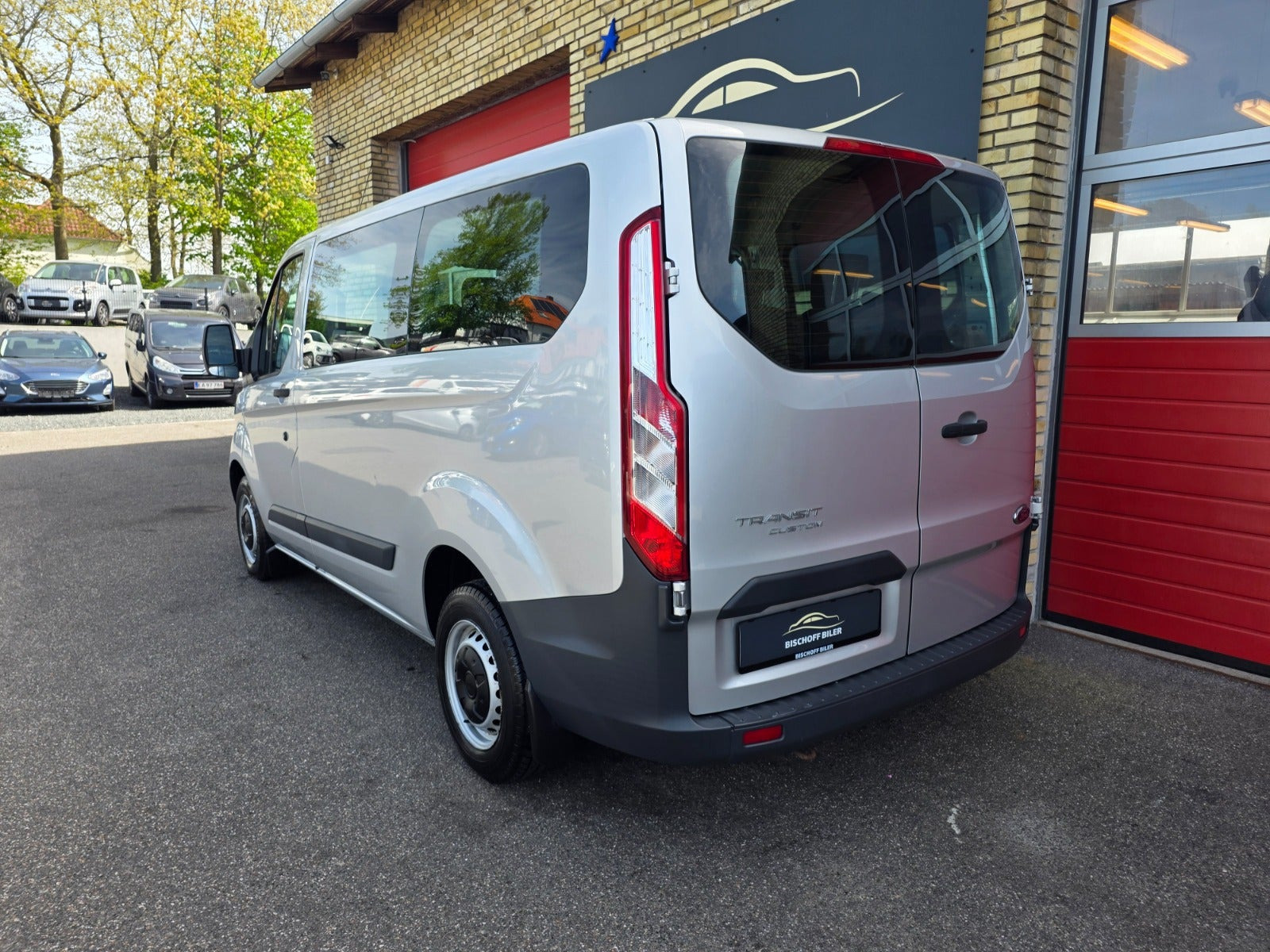 Grå Ford Transit Custom Kombi 310 L1 fra 2015