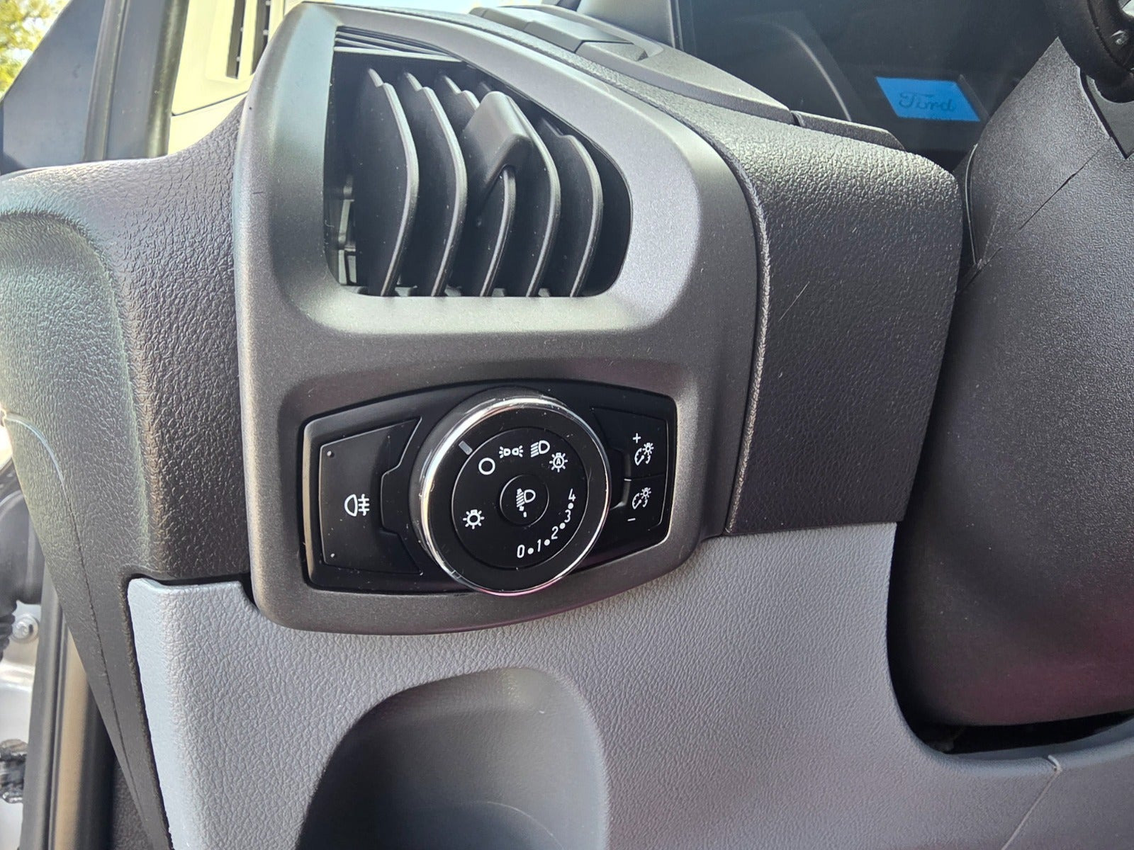Grå Ford Transit Custom Kombi 310 L1 fra 2015