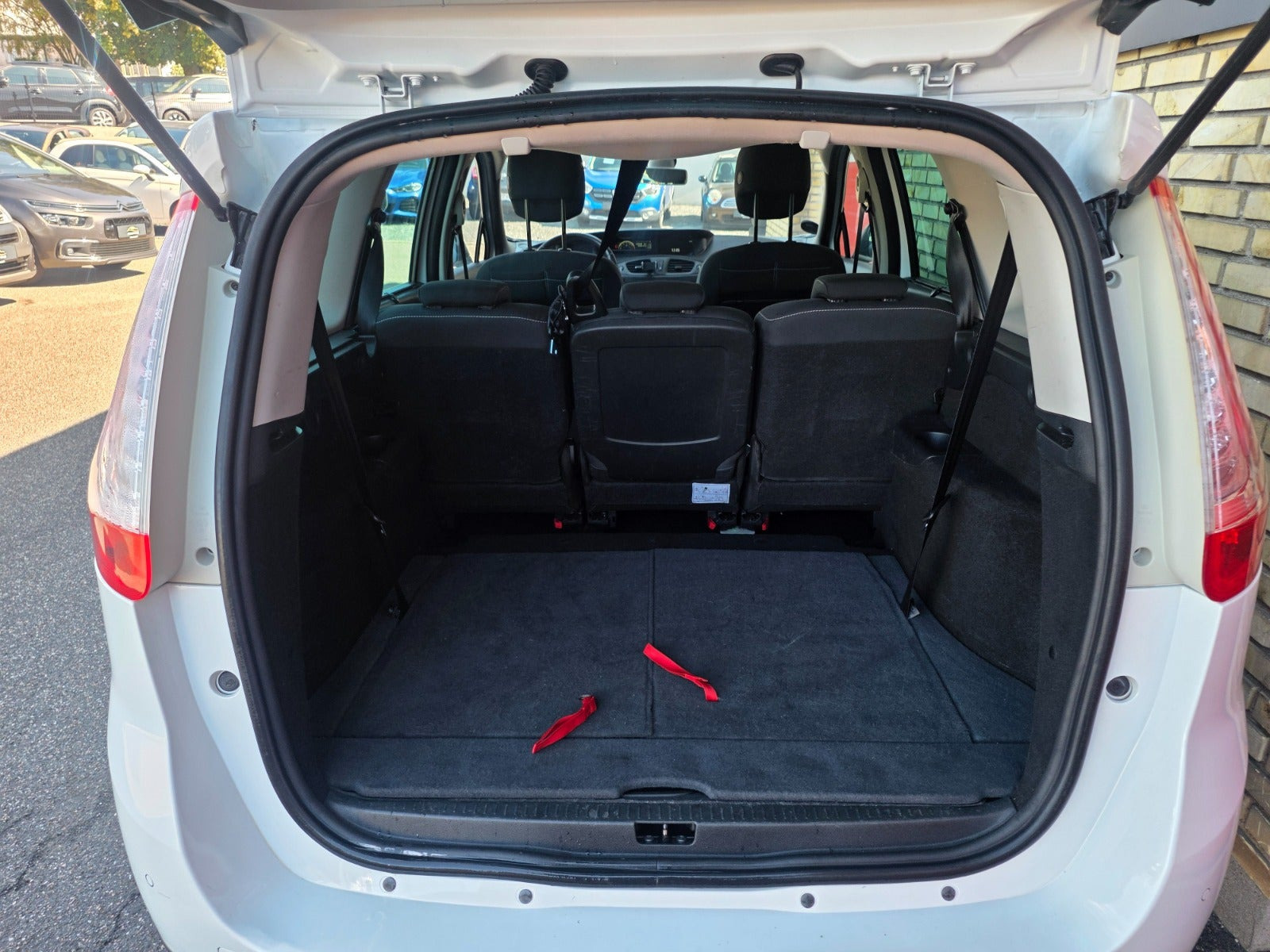Hvid Renault Grand Scenic III fra 2014
