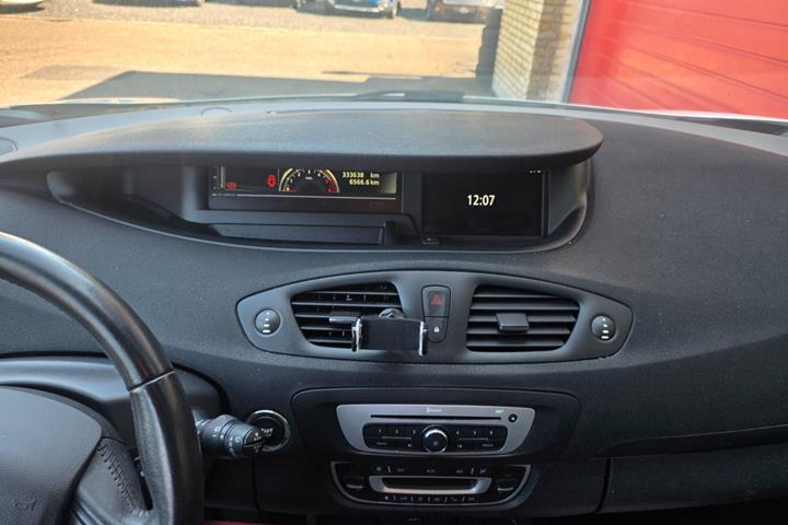 Hvid Renault Grand Scenic III fra 2014