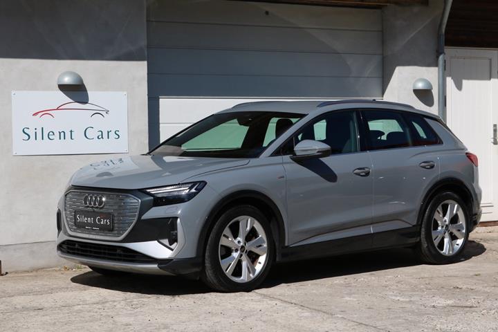 Grå Audi Q4 e-tron fra 2022