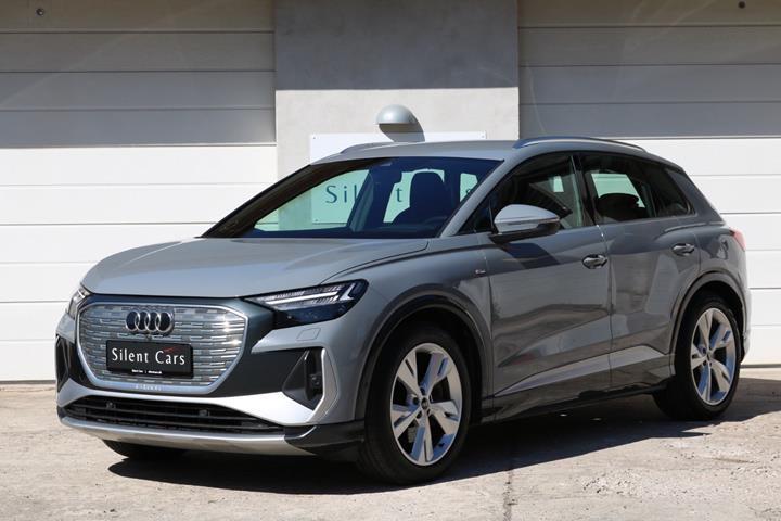 Grå Audi Q4 e-tron fra 2022